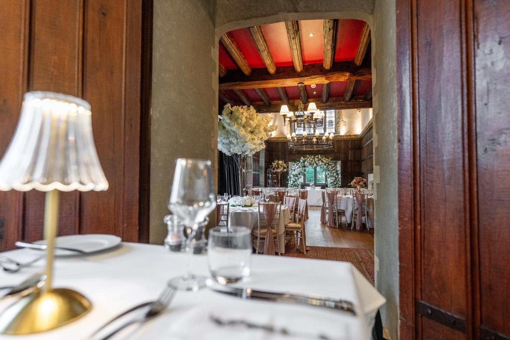 Weston Manor Hotel Luaran gambar