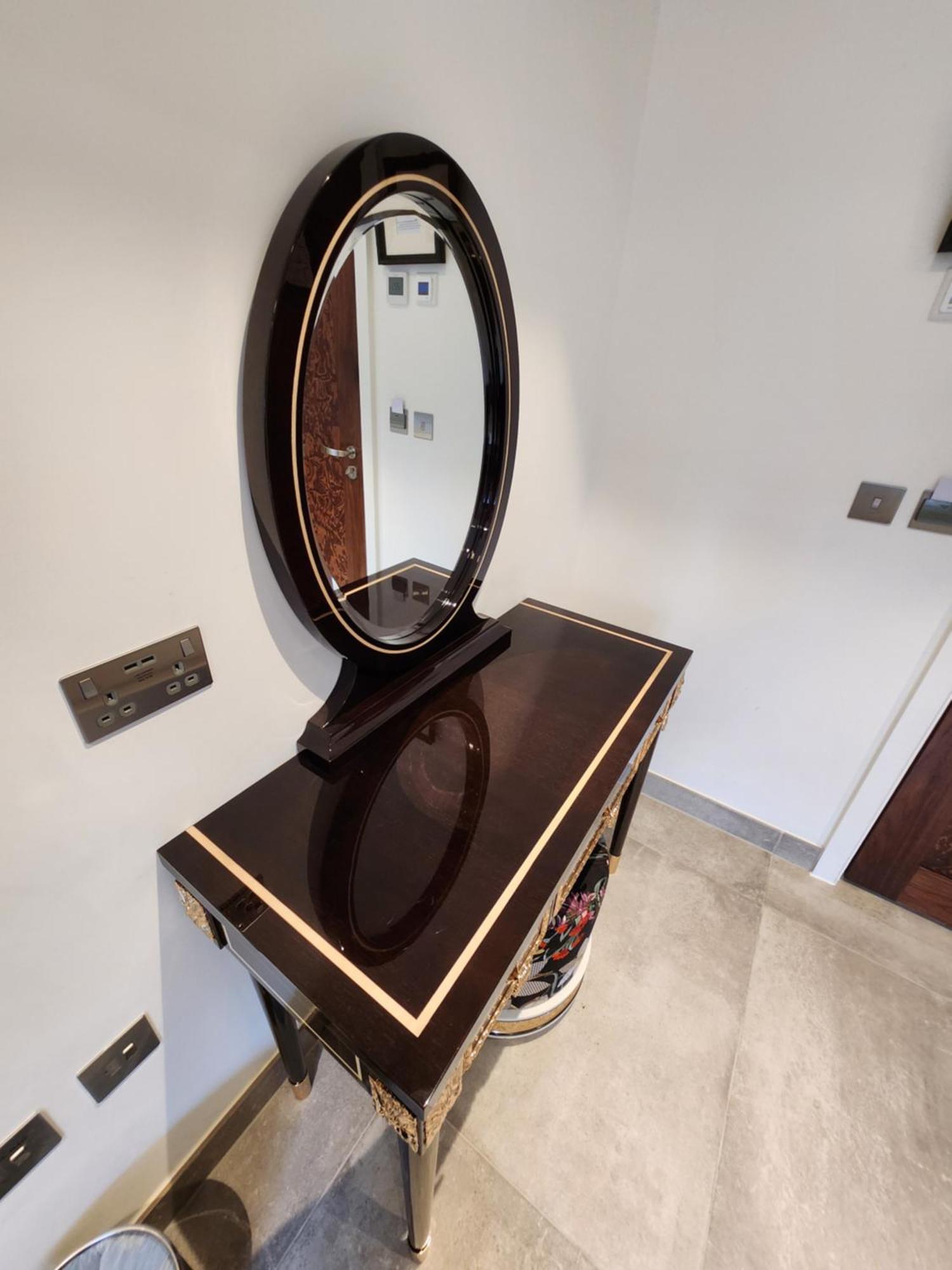 Weston Manor Hotel Luaran gambar